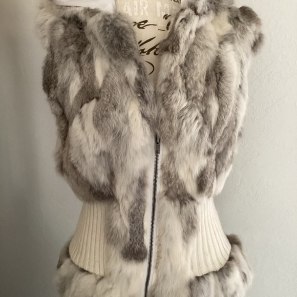 Patrizia Luca Milano Fur Hooded Vest - Picture 2 of 11